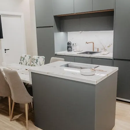 Patio De La Muralla * Кордова