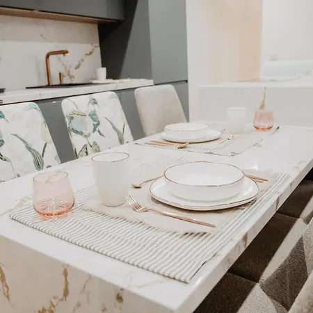 Patio De La Muralla Апартаменты