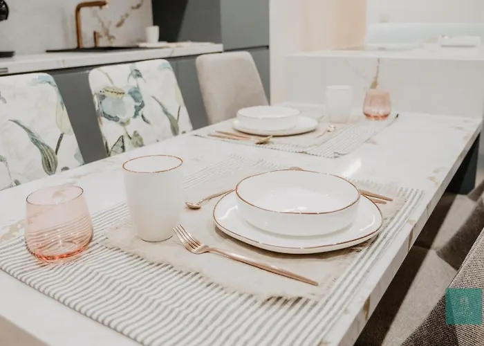 Patio De La Muralla Córdoba